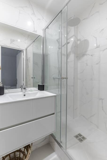 Appartement Montbrun/Alesia : Cosy Studio à Paris Extérieur photo