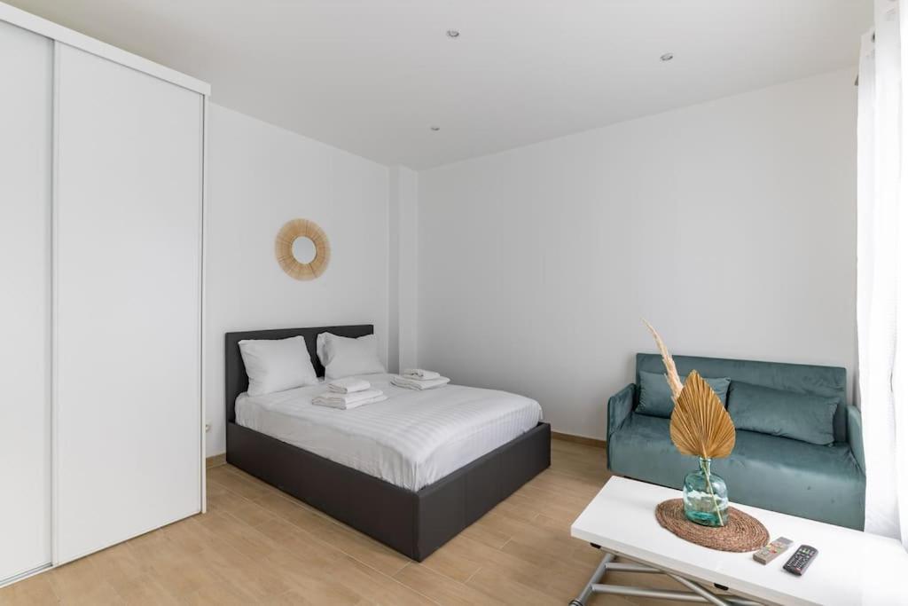 Appartement Montbrun/Alesia : Cosy Studio à Paris Extérieur photo